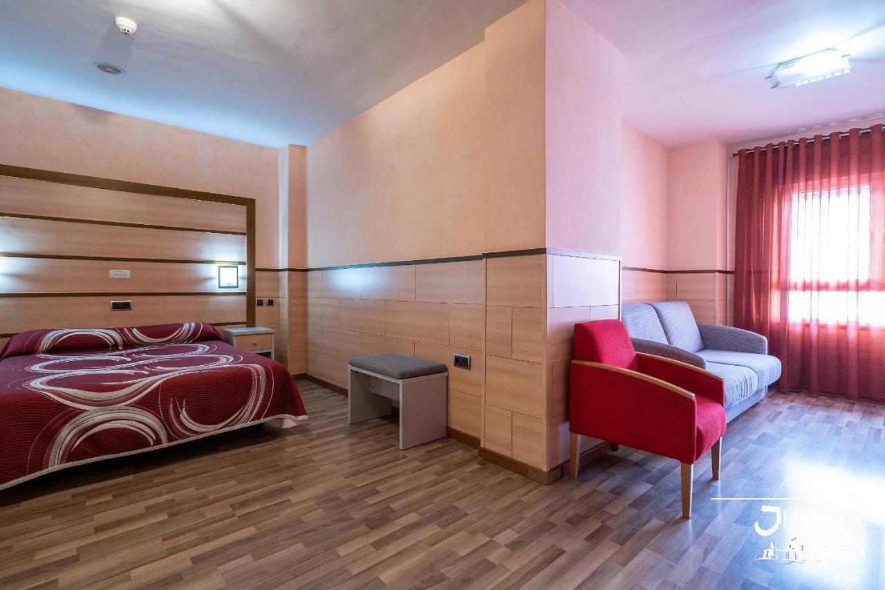 Hotel Pio XII Jumilla Extérieur photo